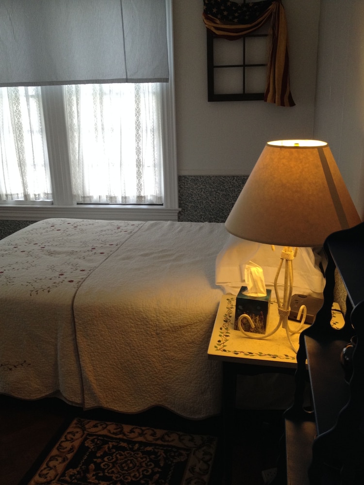 Standard Double Room, 1 Queen Bed, Private Bathroom photo 1