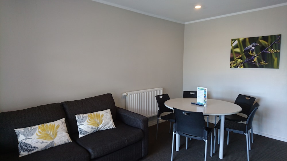 Room, 2 Bedrooms - Photo 4