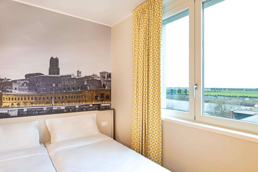 Standard Twin Room, Non Smoking - Photo 5