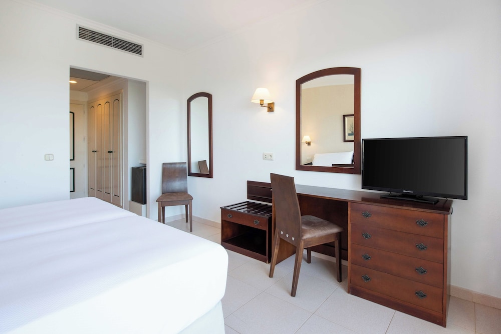 Double Room, Balcony, Sea View photo 2