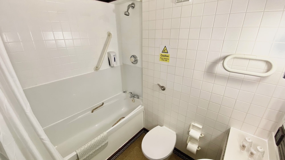 Standard Twin Room, Sea View - Photo 8