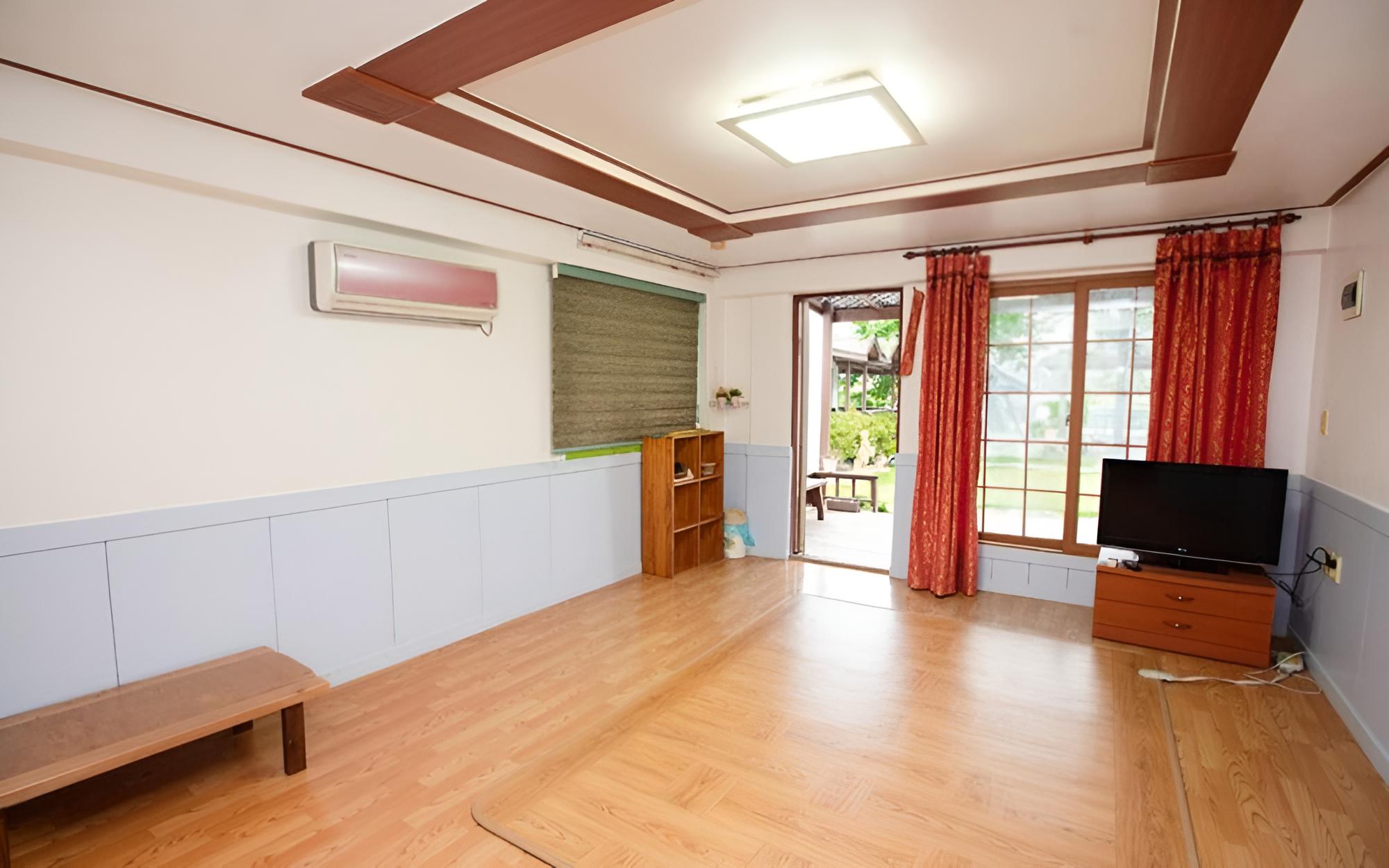 Room (Room 101 (Ondol)) photo 2