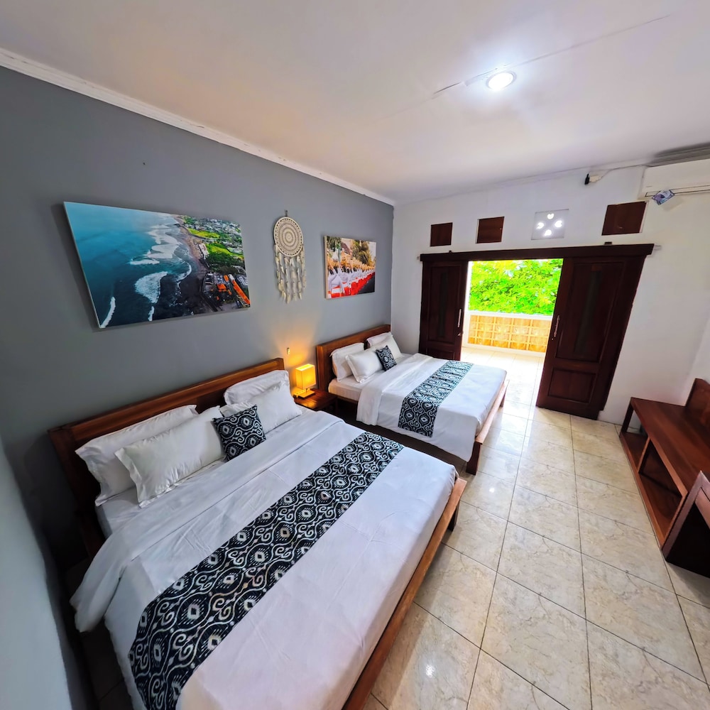 Family Room - Photo 11