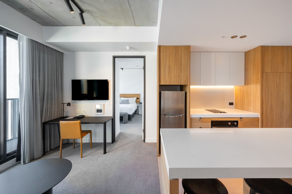 Executive One Bedroom Apartment photo 3