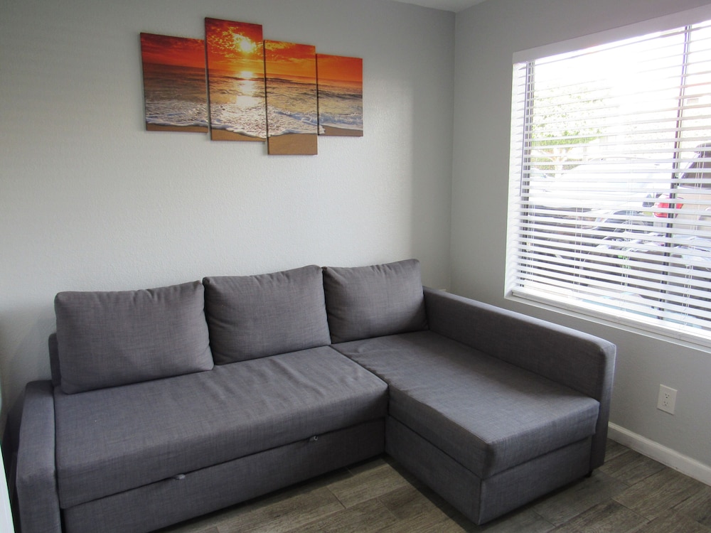 Suite, 2 Queen Beds (2 Queen Bed Suite) - Photo 4