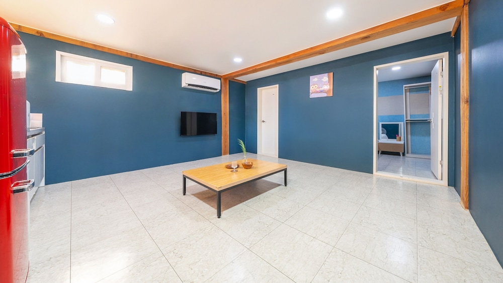 Basic Room, 1 Bedroom (Room Maru 1)