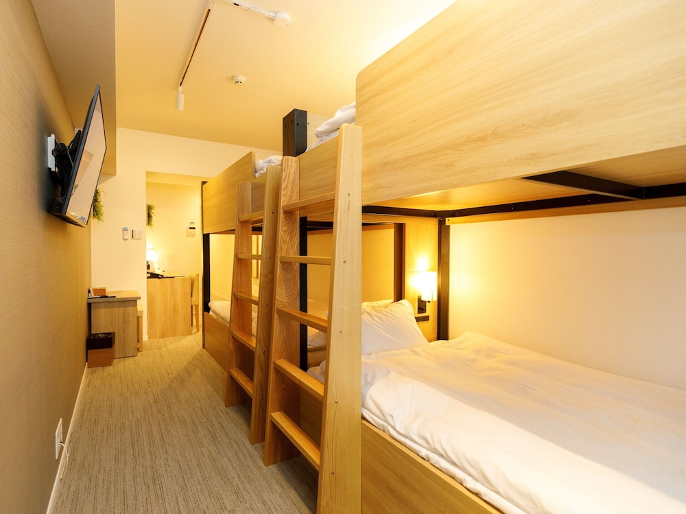Annex Family Quadruple Room, Non Smoking - Photo 7