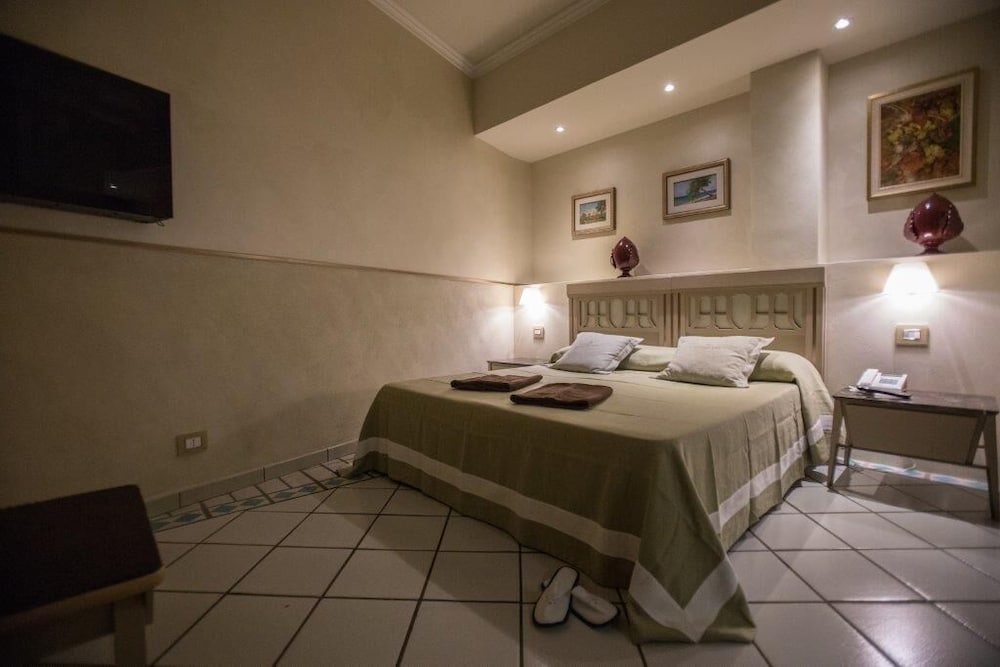 Superior Double or Twin Room photo 1
