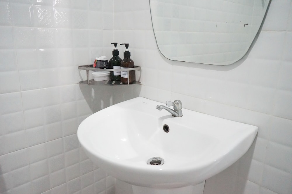 Standard Twin Room - Photo 6