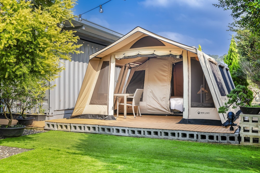 Tent photo 3