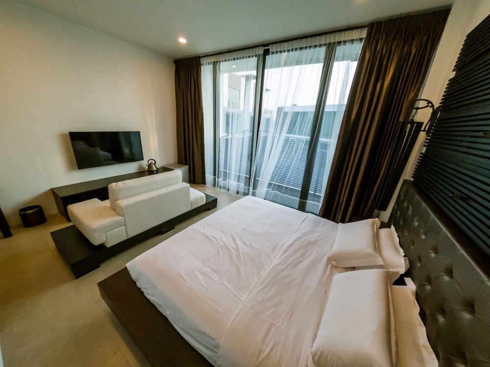 Suite (Opal) photo 2