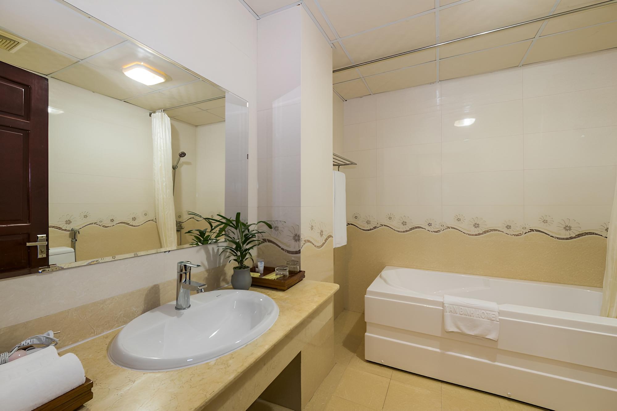 Superior Room, City View photo 2