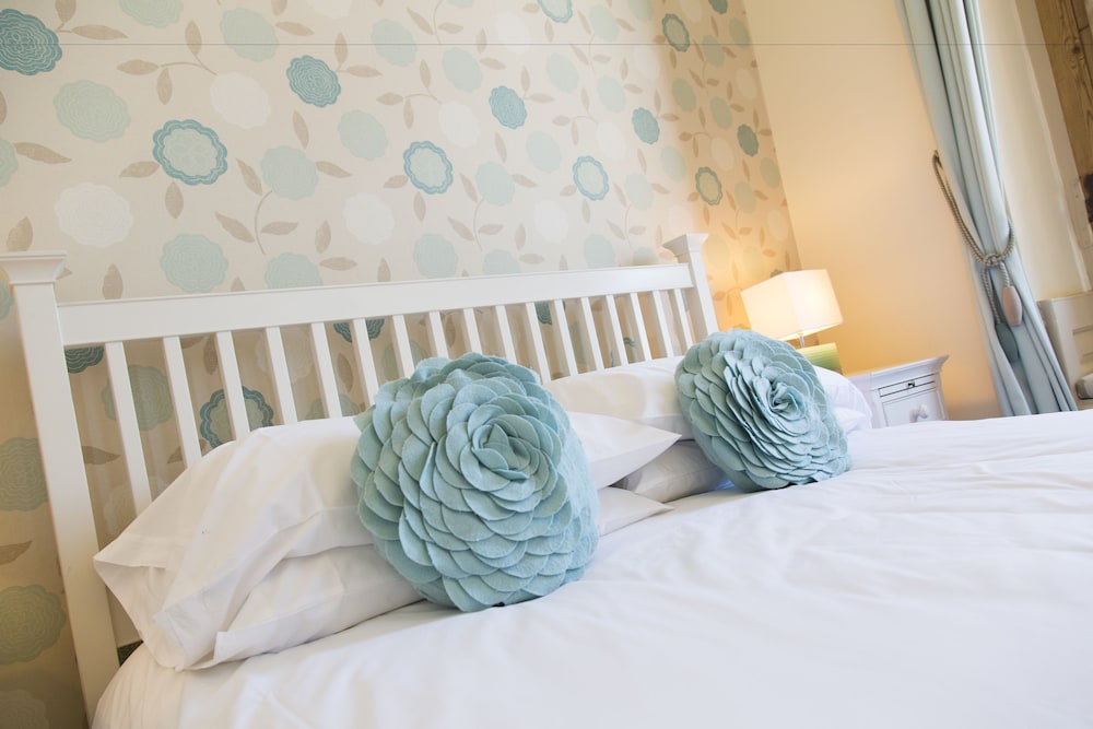 Classic Double Room, Ensuite - Photo 3