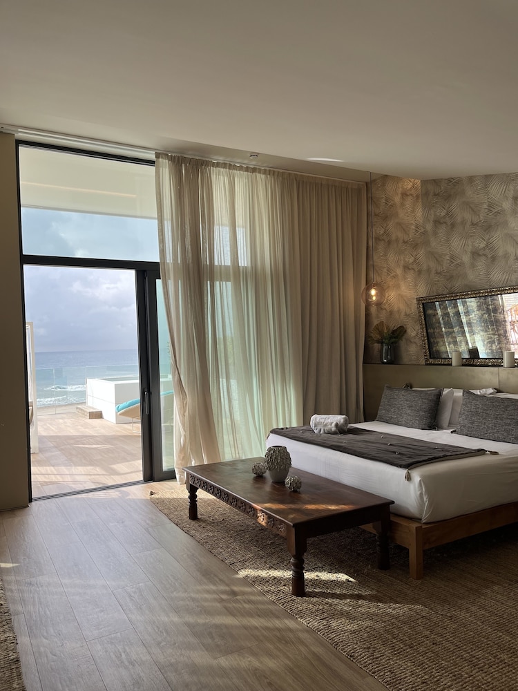 Deluxe Double Room, Terrace, Sea View photo 2