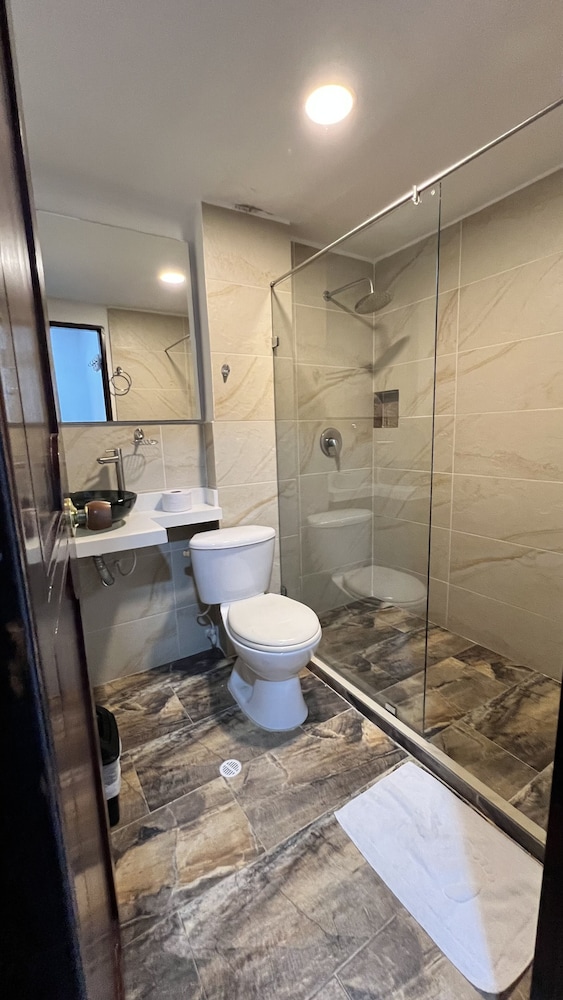 Standard Double Room - Photo 6