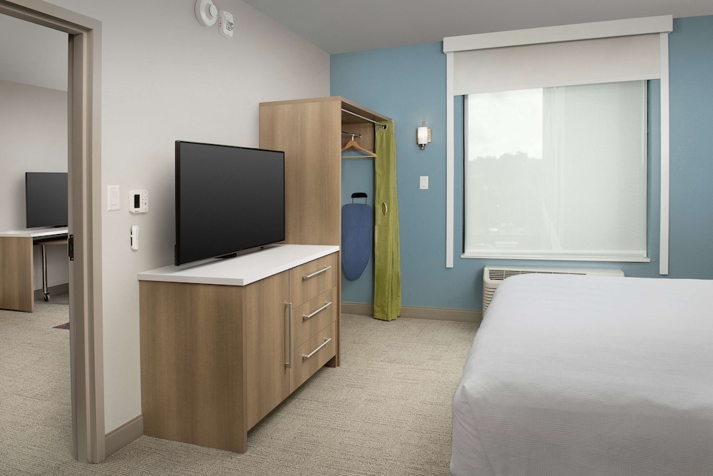 Studio, 2 Queen Beds, Accessible, Bathtub (Mobility & Hearing)