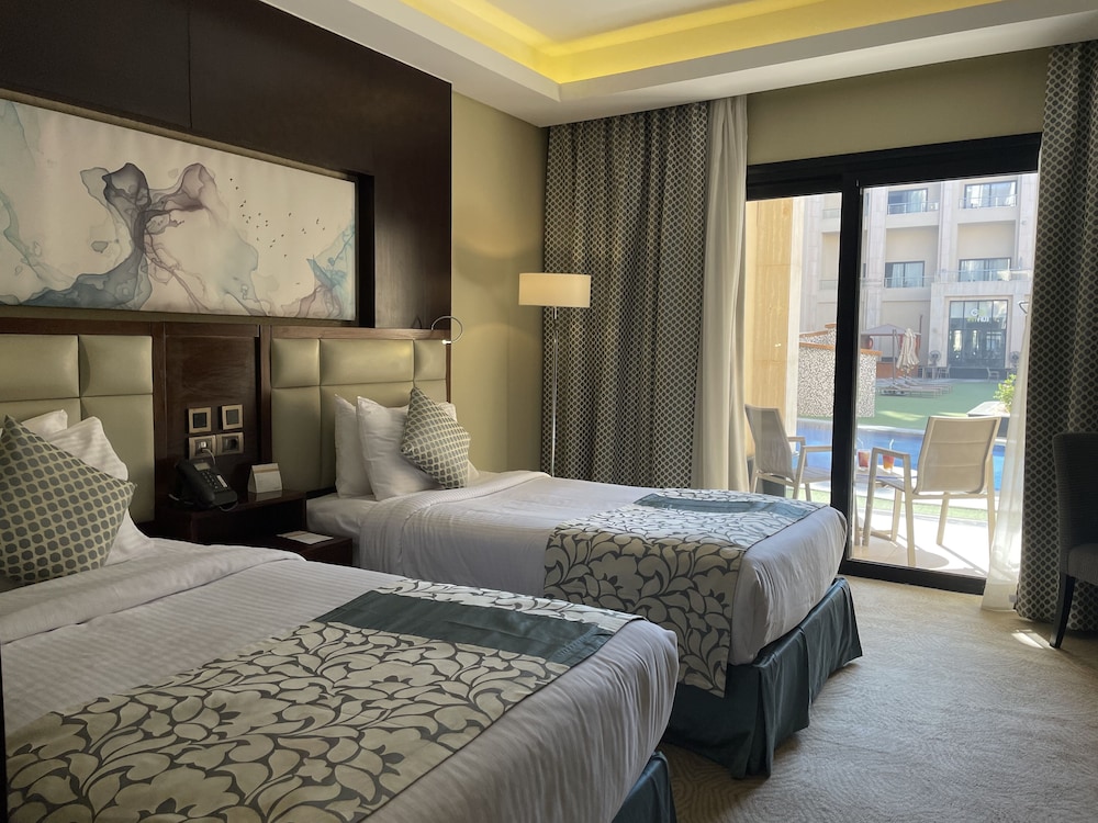 Twin Room (Pool Cabana with direct access) - Photo 4