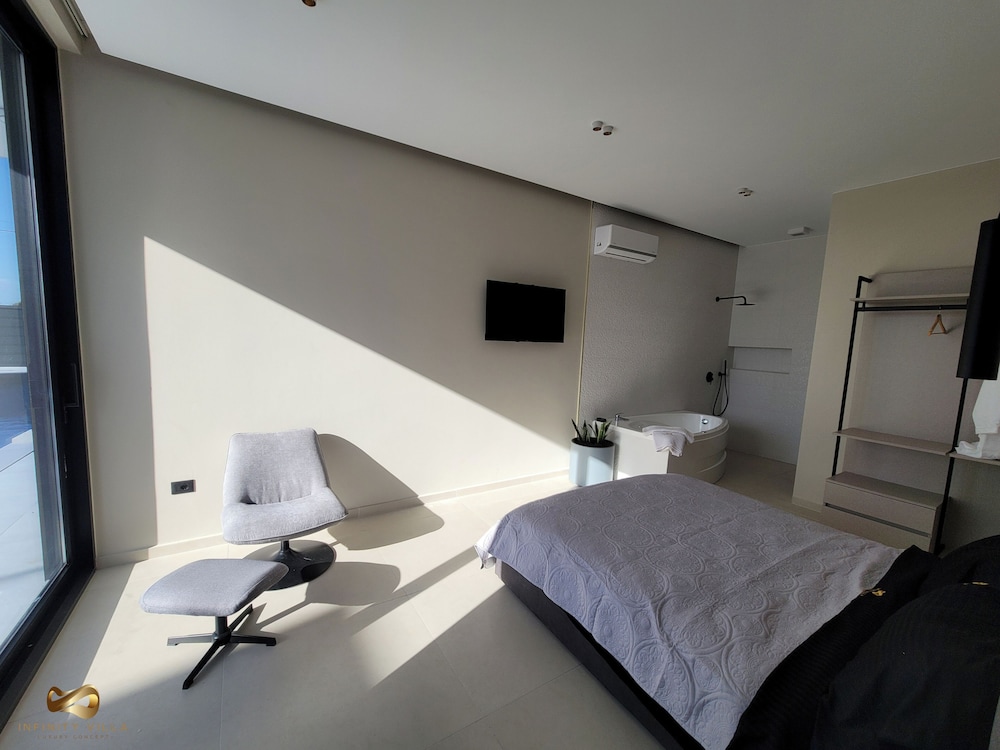Infinity Villa