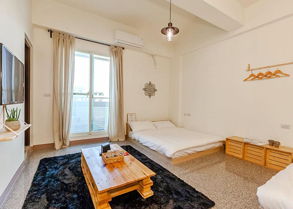 Basic Quadruple Room photo 3