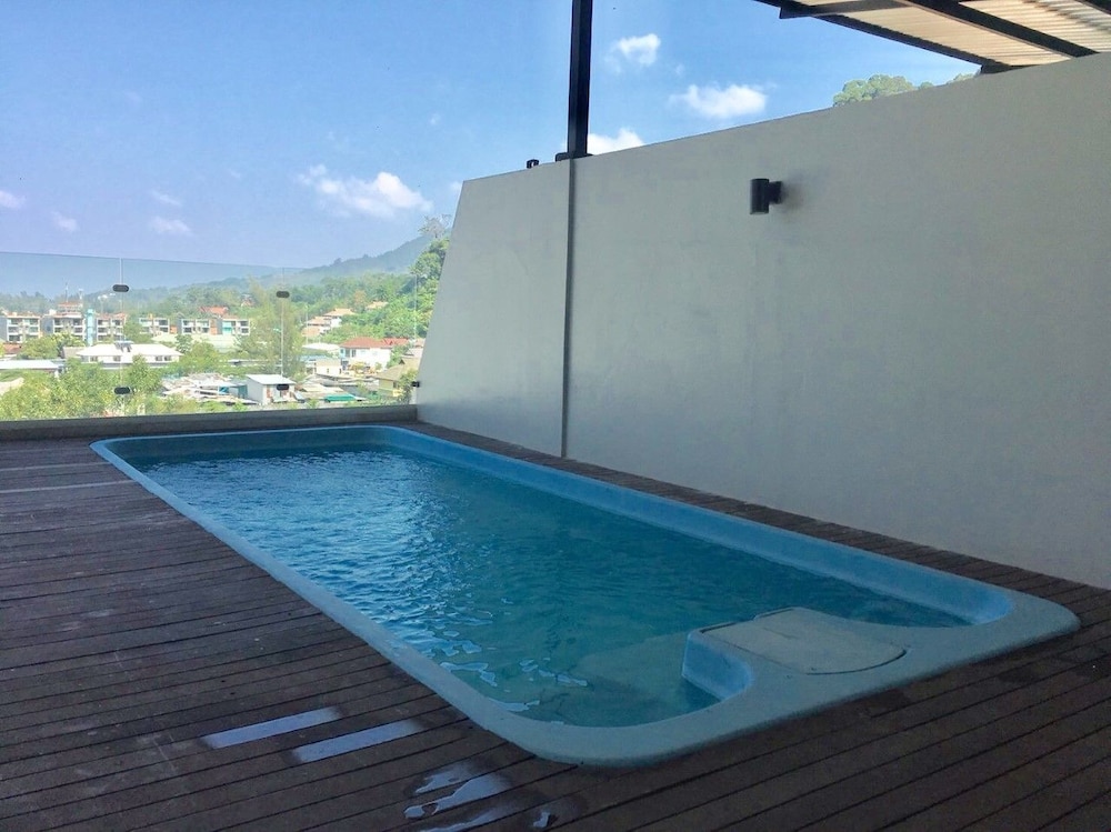 2-Bedroom Apartment With Private Pool photo 3