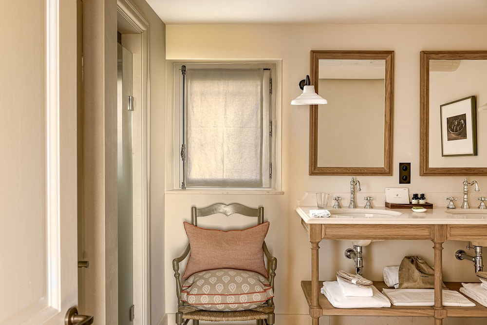 Deluxe Suite, 2 Bedrooms photo 2