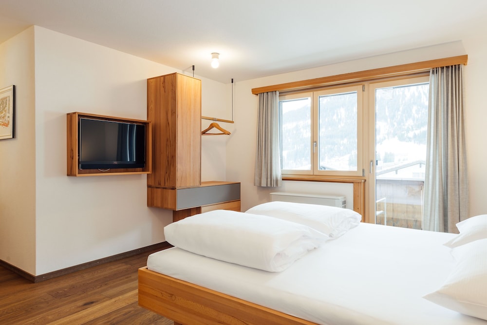 Apartment (2 Beds)