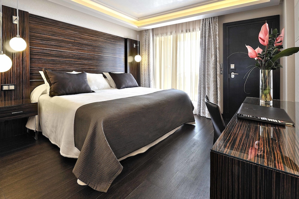 Suite, Sea View (Duplex, Solarium 2 adults +children) - Photo 1