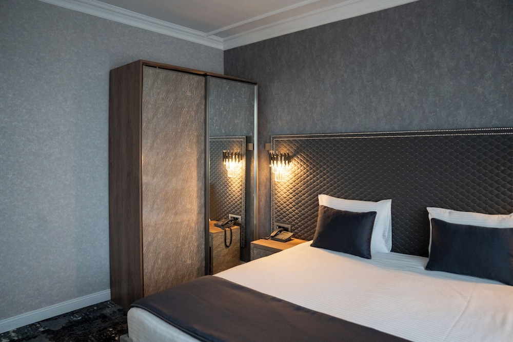Standard Double Room - Photo 3