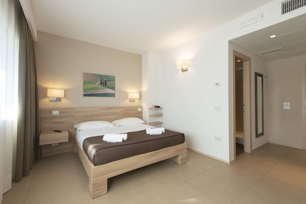 Executive Double Room, Kitchenette photo 2