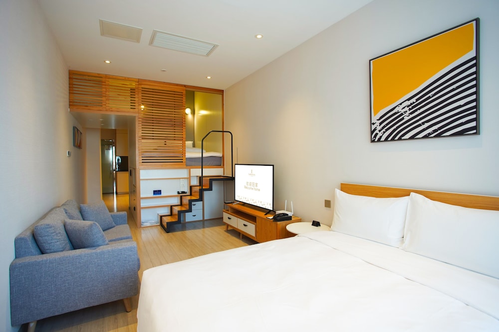 Family Suite photo 2
