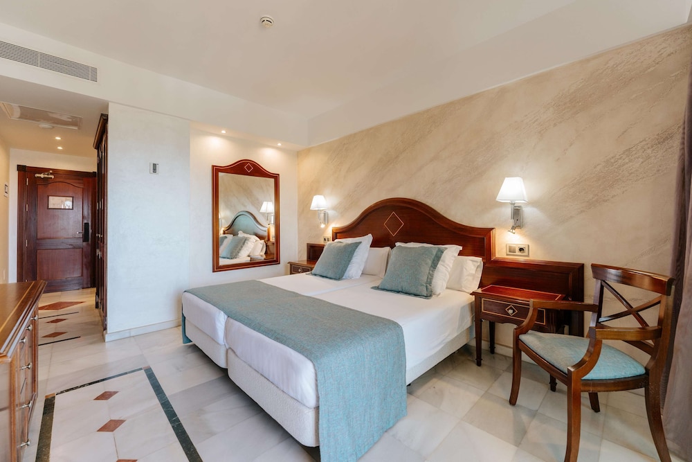 Double Room - Photo 6