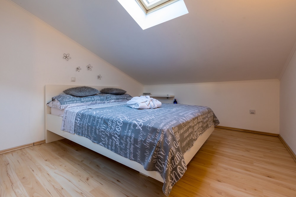 Apartment, 2 Bedrooms, Pool Access (5)