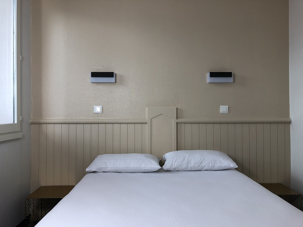 Double Room - Photo 5