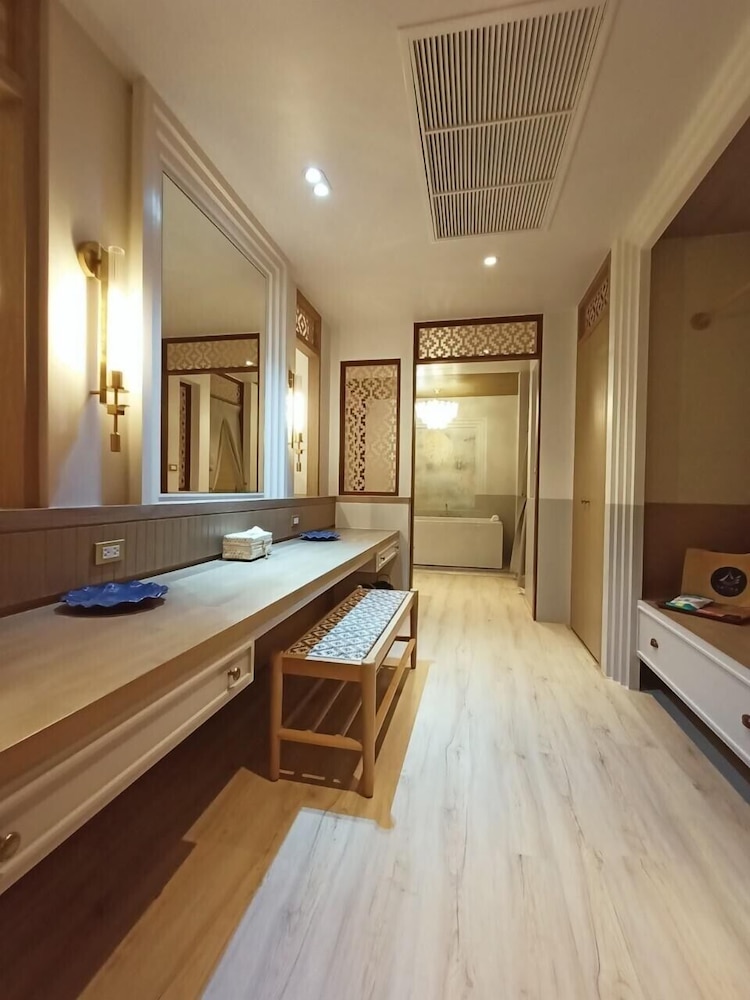 Family Suite - Photo 12