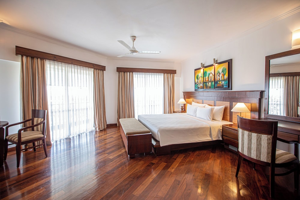 Sea View Suites photo 1