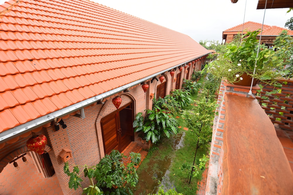 Classic Double or Twin Room, Garden View