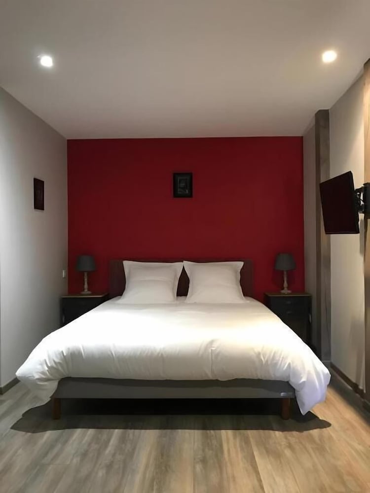 Classic Double Room, Garden View