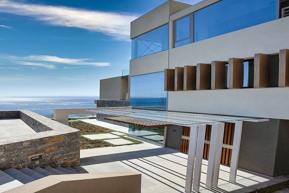 Villa photo 3
