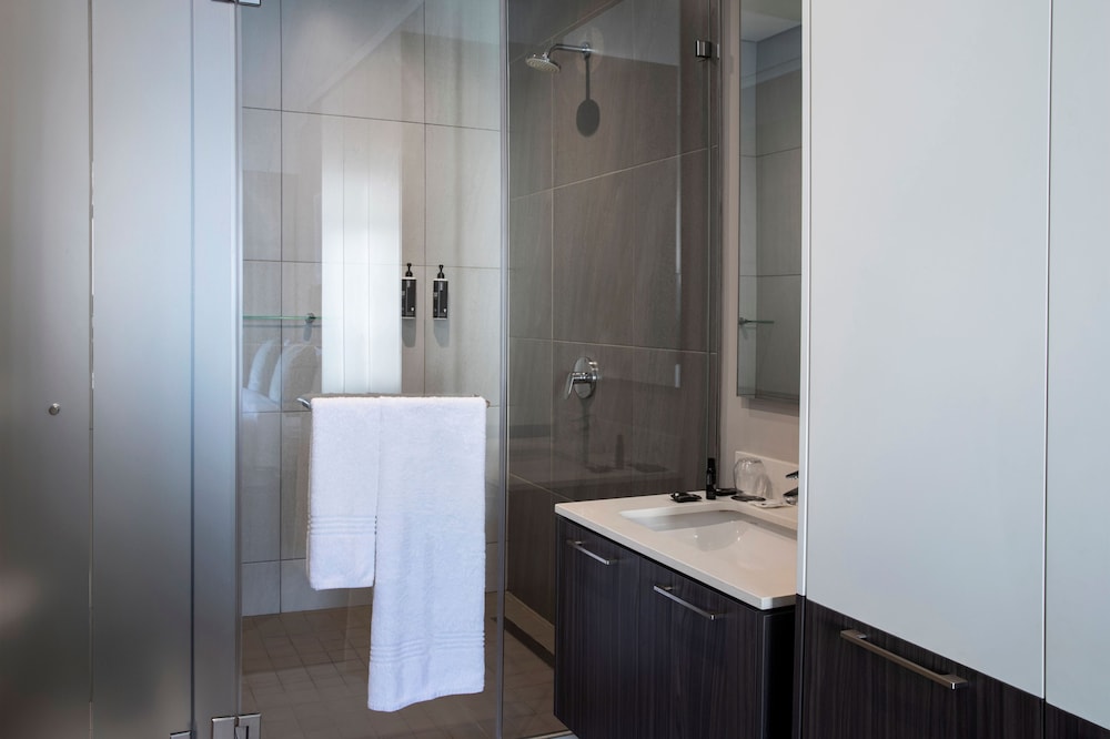 Standard Double Room - Photo 9