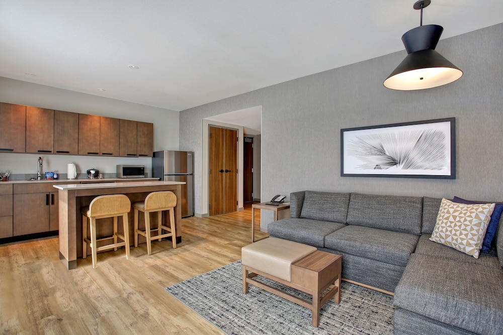 ADA Suite, 1 Bedroom (Shower) - Photo 1