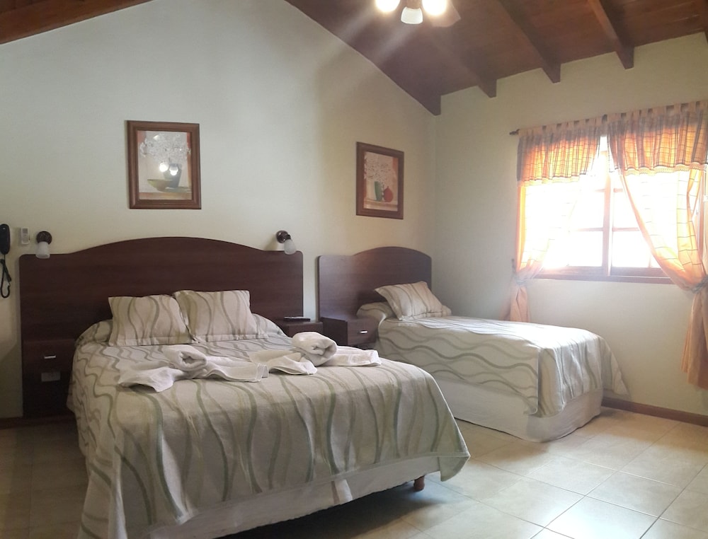 Superior Triple Room, Jetted Tub