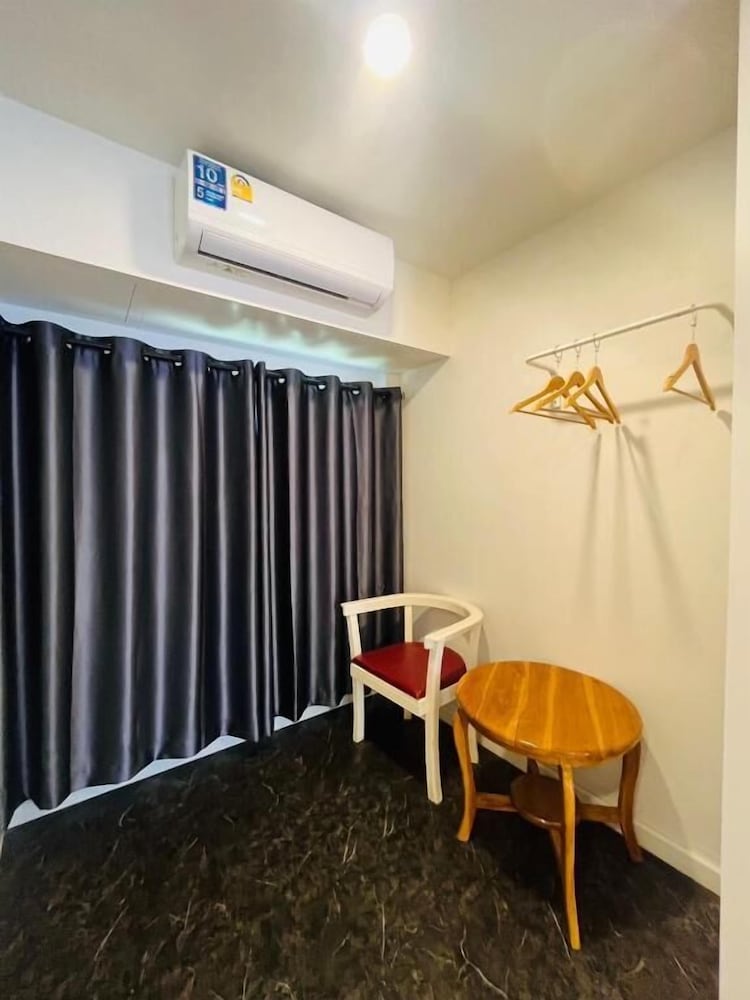 Standard Twin Room photo 2