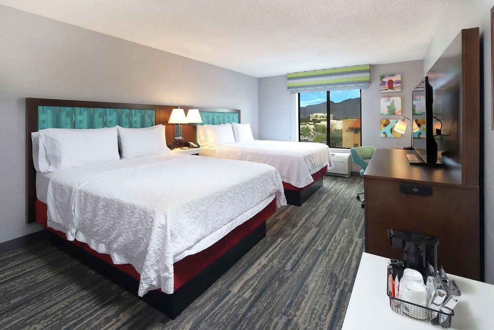 Room, 2 Queen Beds, Non Smoking - Photo 1