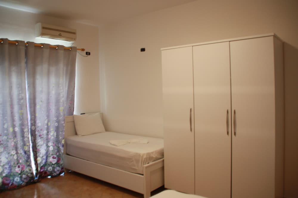 Family Room photo 2
