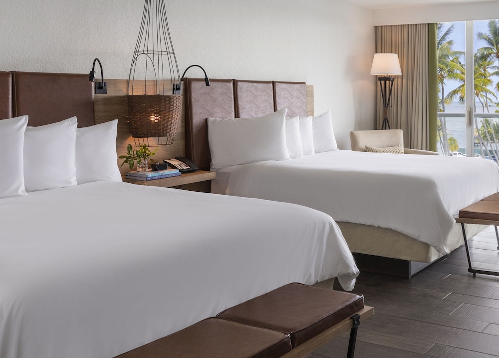Standard Room, 2 Queen Beds - Photo 2