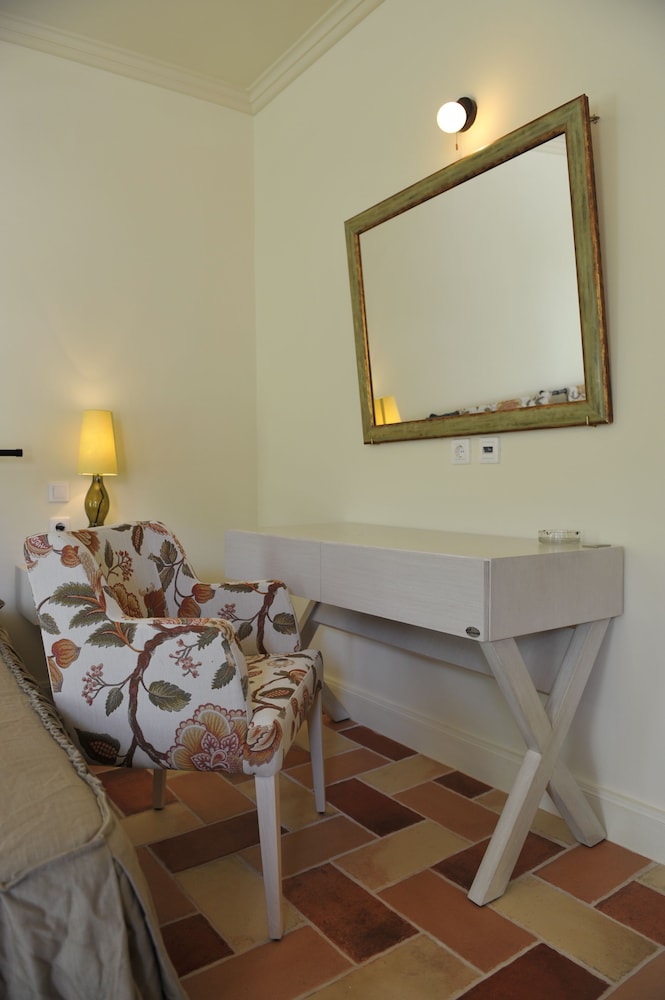 Grand Triple Room photo 3