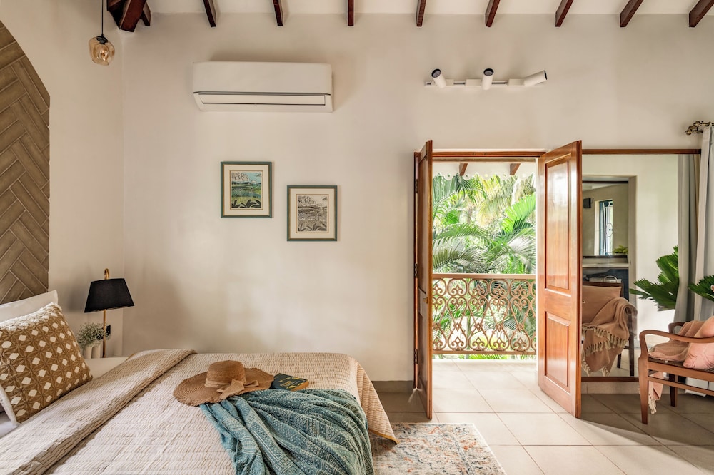 Villa, 3 Bedrooms, Balcony, Pool View photo 2