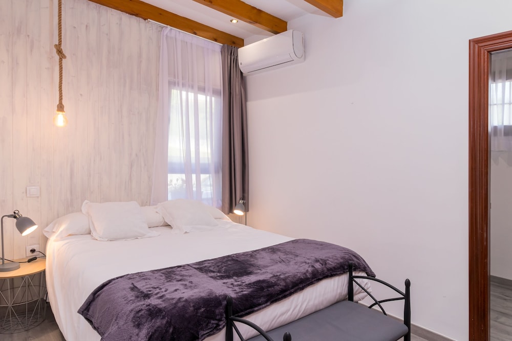Standard Double Room - Photo 3