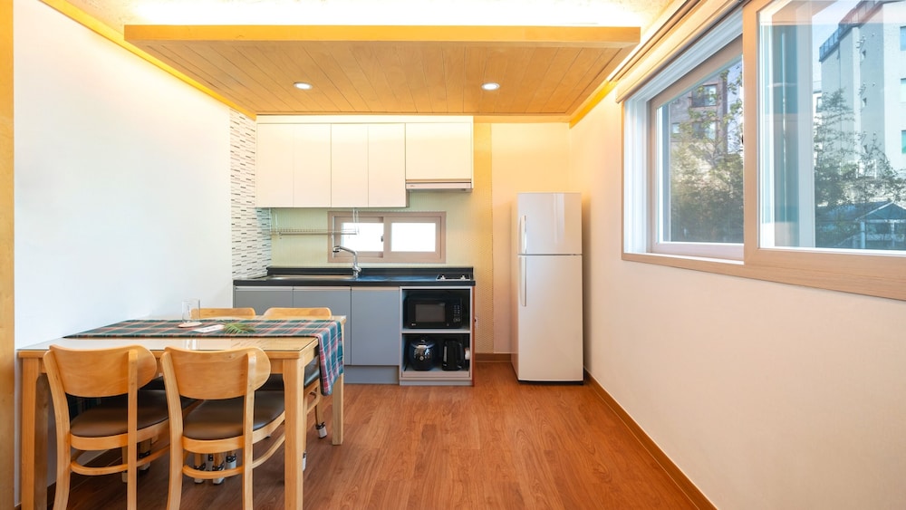 Basic Room, 1 Bedroom (Lavender(Duplex/Spa)) - Photo 9