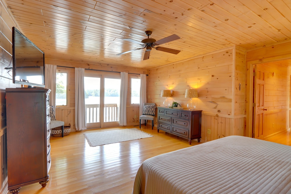 House (4 Bedrooms) photo 2